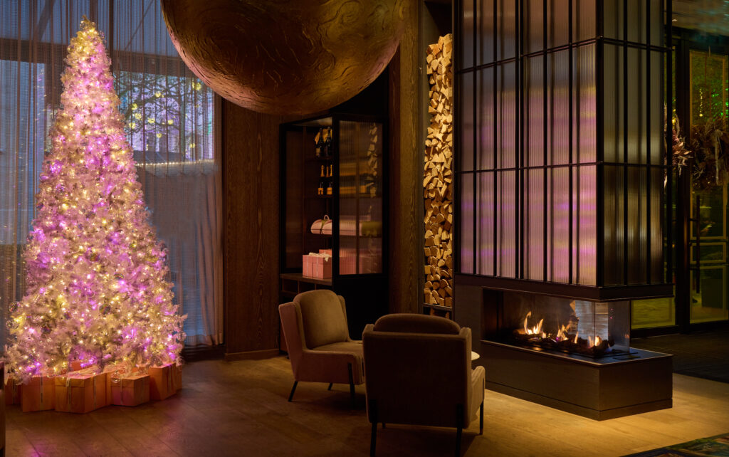 The Londoner - Susan Fang Christmas Tree 2025 MOD Magazine