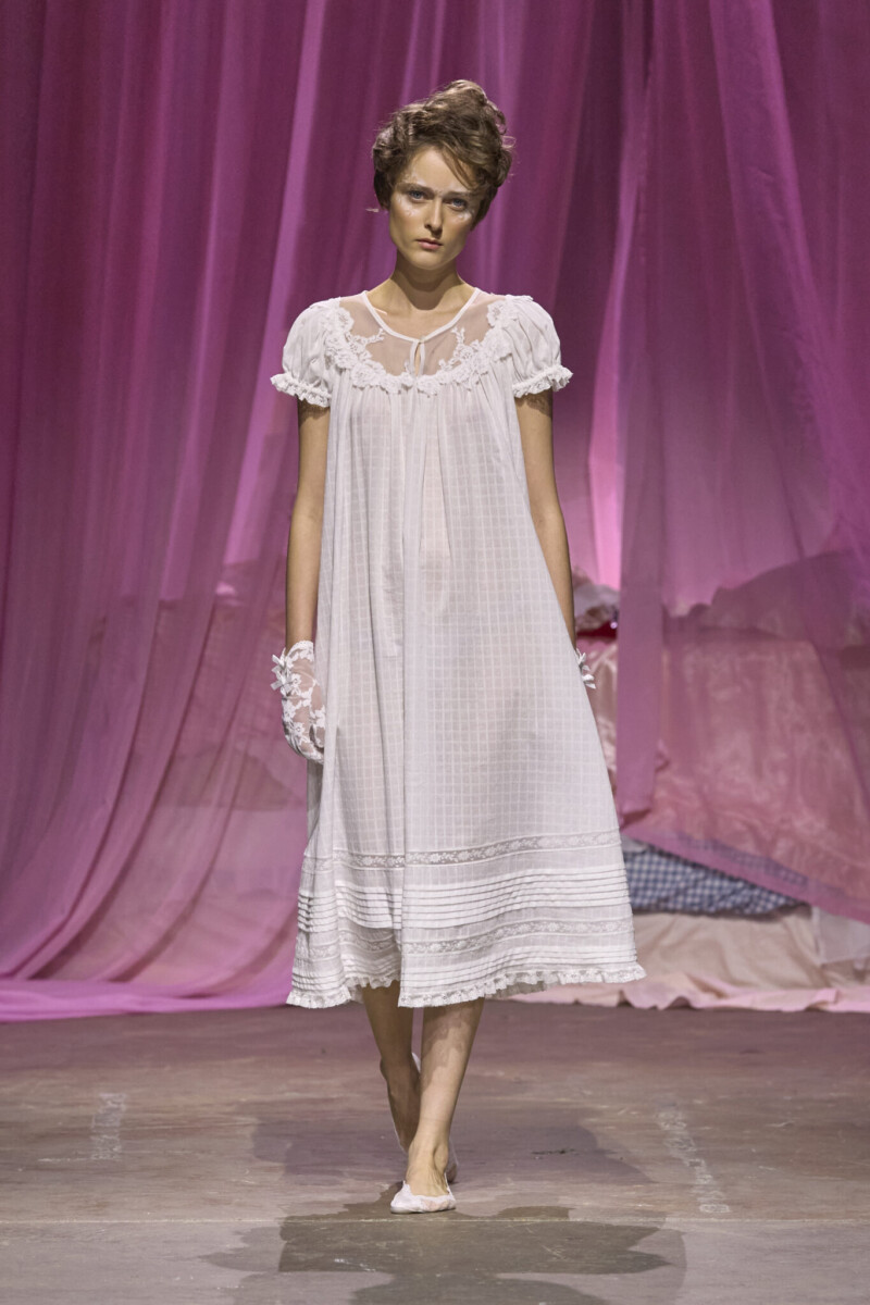 180 Strand London, 19th September 2026. A model walks in the Yuhan Wang Runway Show. © Olu Ogunshakin / Chris Yates Media